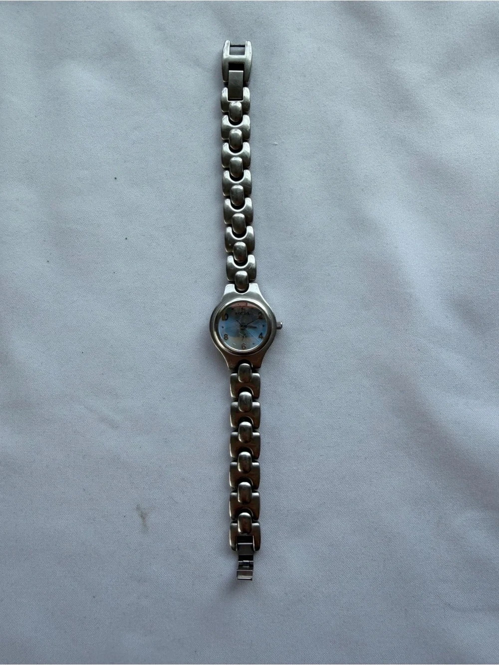 Fossil Silver Tone Stainless Steel Link Bracelet Watch Light Blue Dial Womens